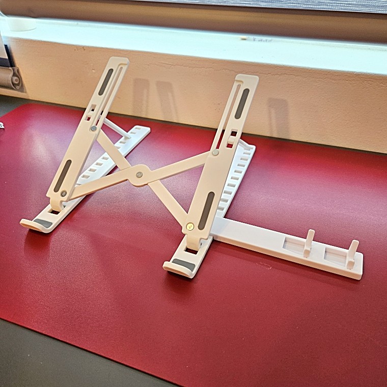 휴대 가능 접이식 노트북거치대